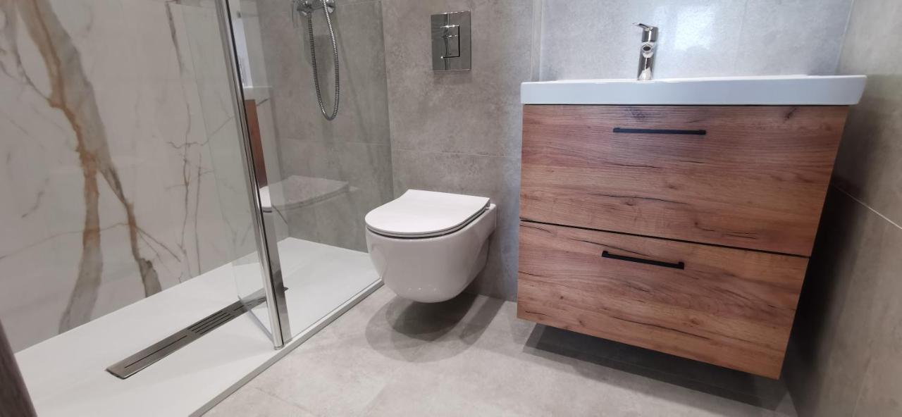 Wow Flou Przystan Letnica Apartamenty 700M Plaza Gdansk Ngoại thất bức ảnh